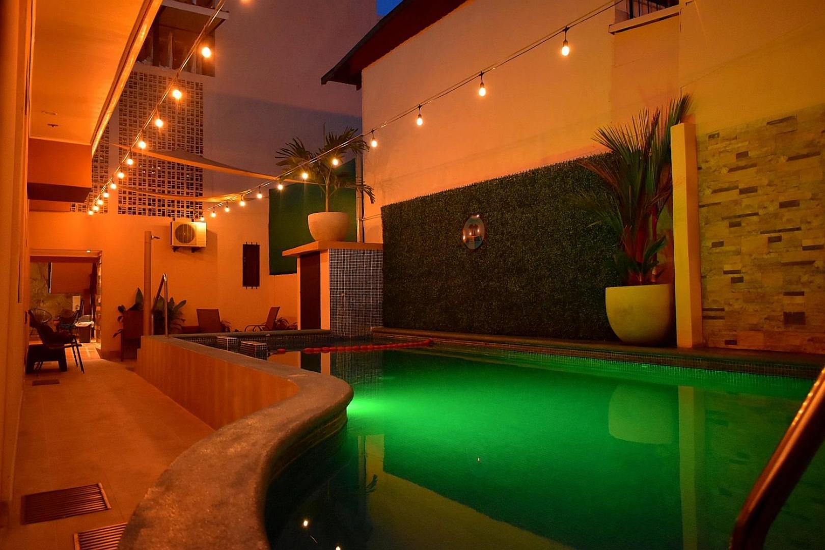 Hotel Cabinas Midey プンタレナス エクステリア 写真