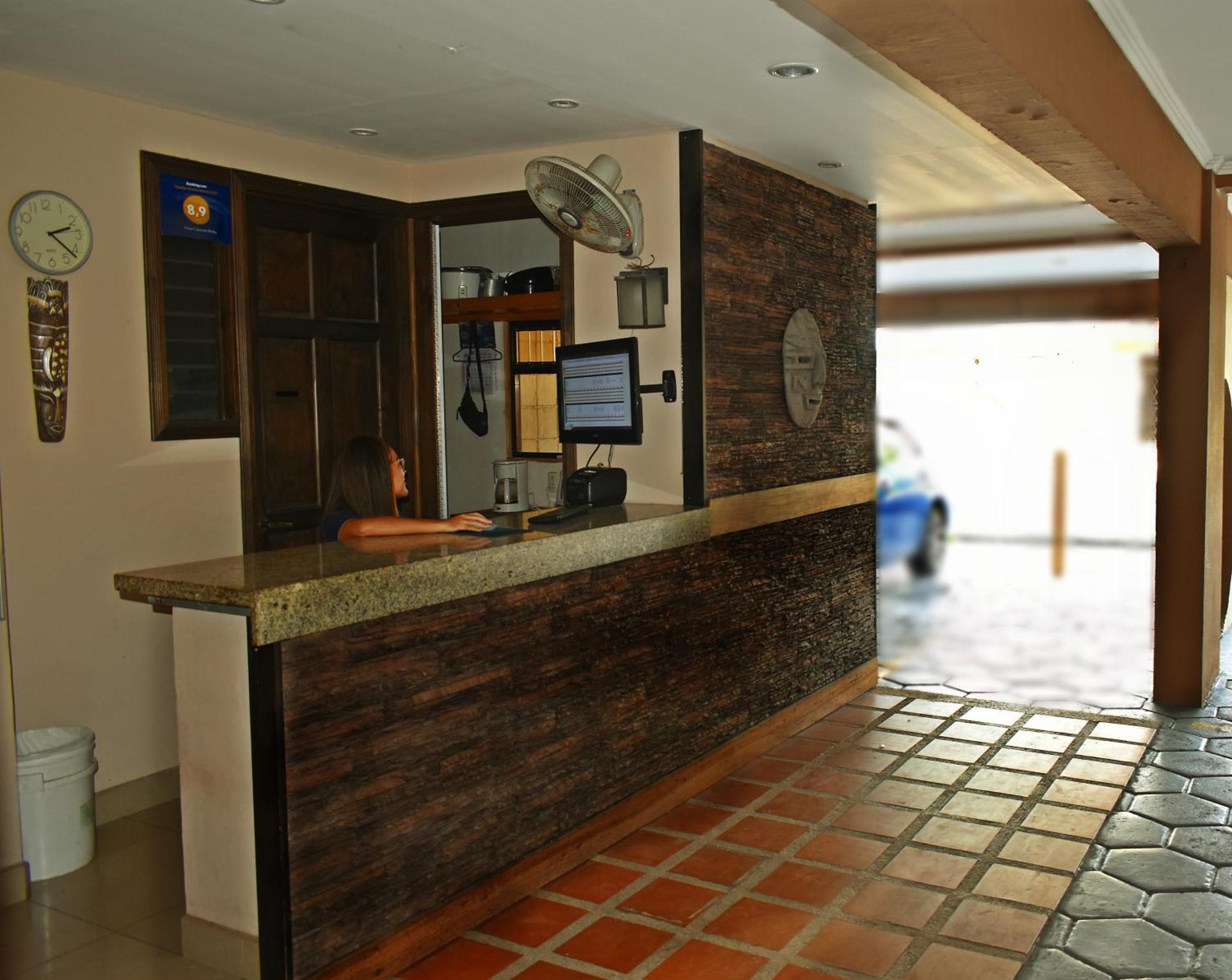 Hotel Cabinas Midey プンタレナス エクステリア 写真