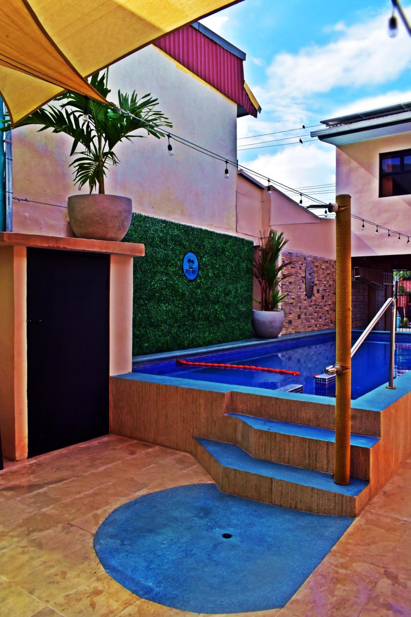 Hotel Cabinas Midey プンタレナス エクステリア 写真